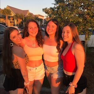 Meet your Posher, Camille